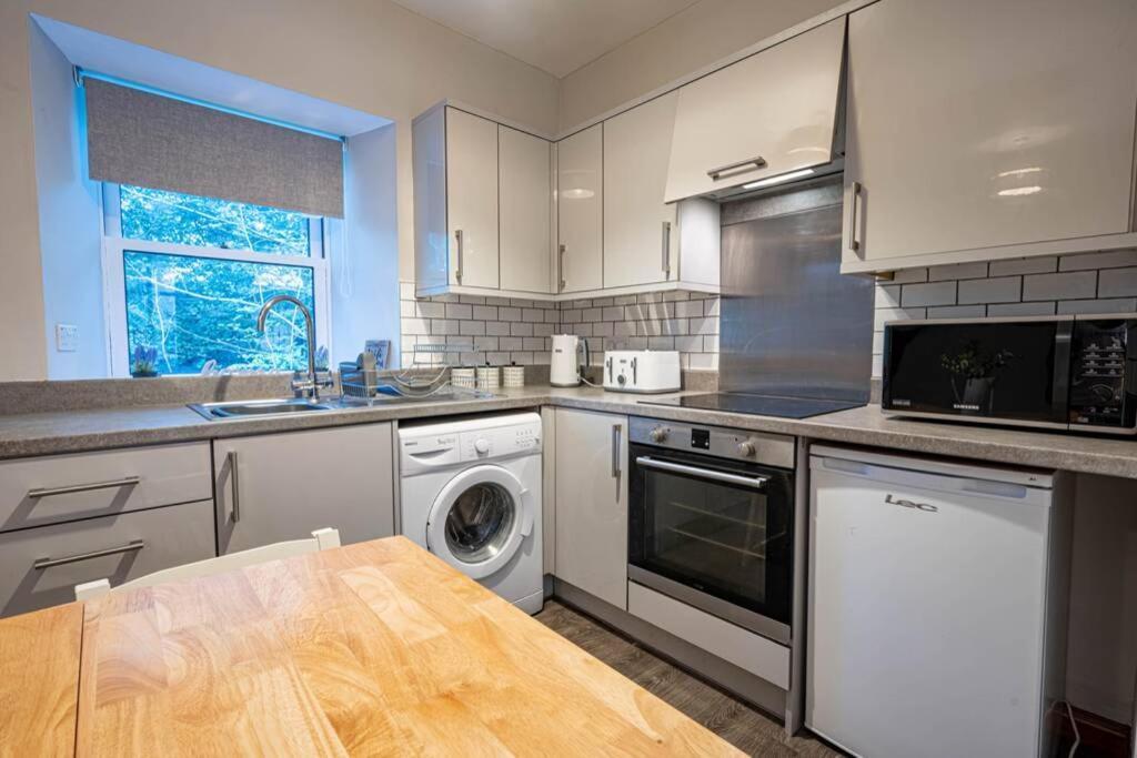 Cozy Newly Renovated Town Centre Apartment Aberfeldy Exterior foto