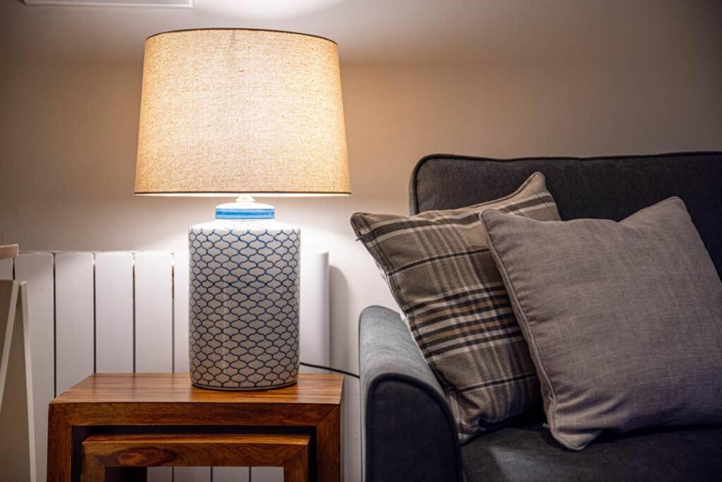 Cozy Newly Renovated Town Centre Apartment Aberfeldy Exterior foto
